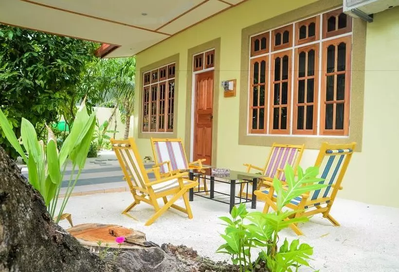پانسیون Whale Shark Inn Maldives