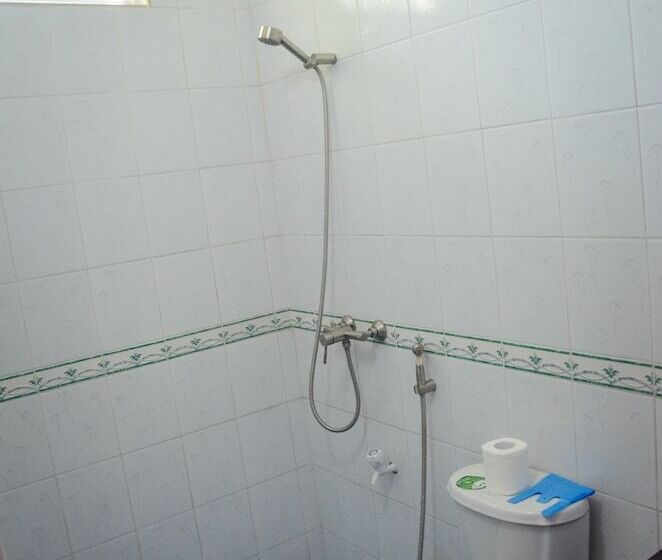 پانسیون Whale Shark Inn Maldives