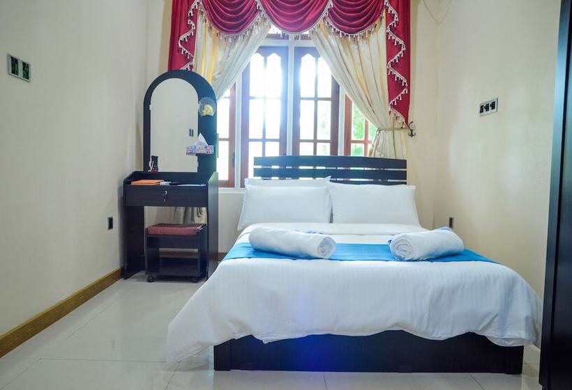 پانسیون Whale Shark Inn Maldives