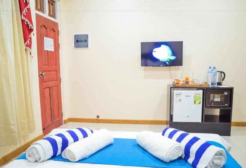 پانسیون Whale Shark Inn Maldives