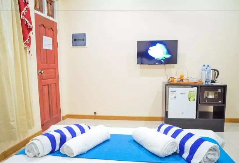 پانسیون Whale Shark Inn Maldives