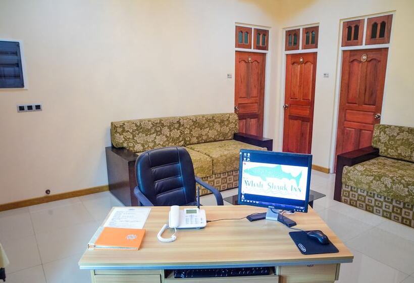 پانسیون Whale Shark Inn Maldives