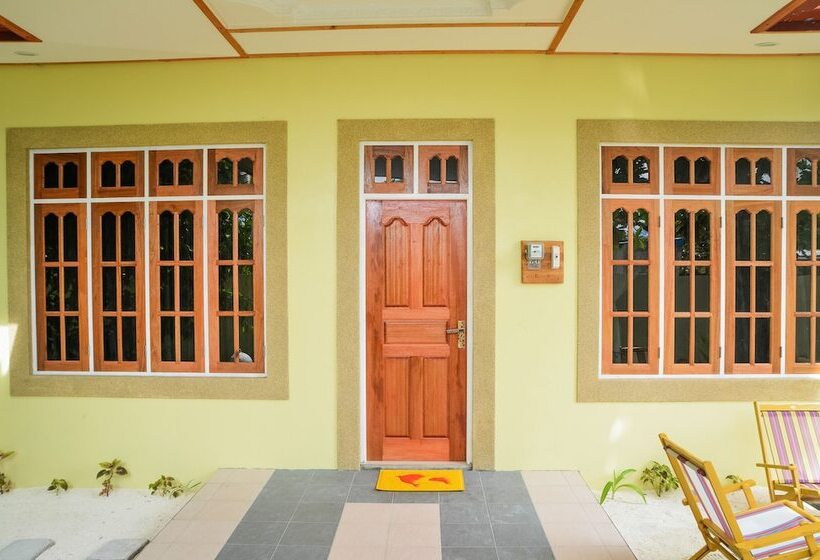 پانسیون Whale Shark Inn Maldives