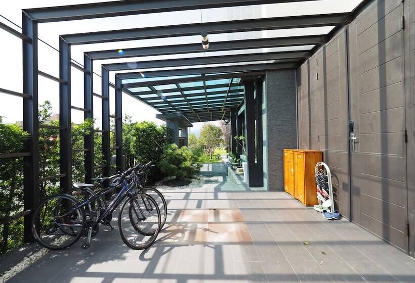 Sakura Bed And Breakfast