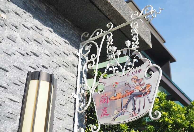 Sakura Bed And Breakfast