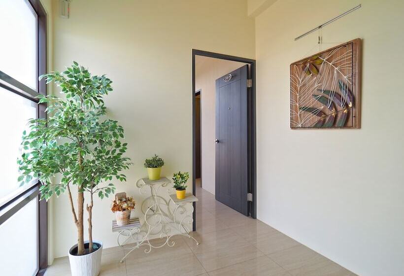 Sakura Bed And Breakfast