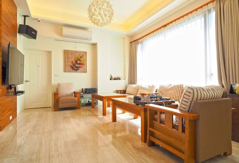 Sakura Bed And Breakfast