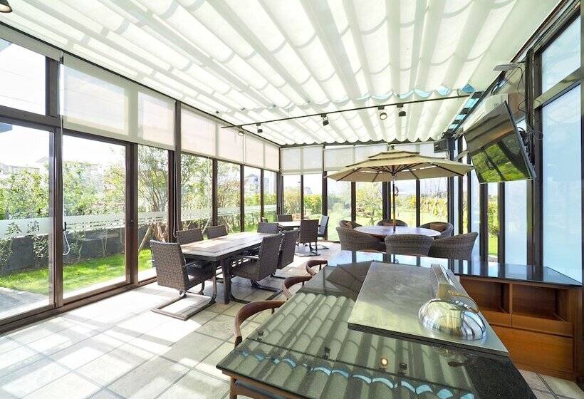 Sakura Bed And Breakfast