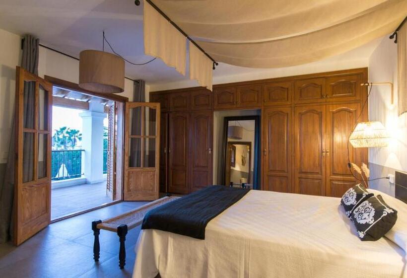 Villa Wicker By Eivillas