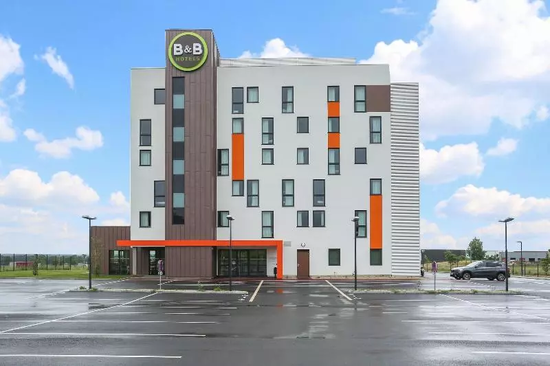 B&b Hotel Les Herbiers