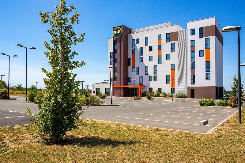 B&b Hotel Les Herbiers