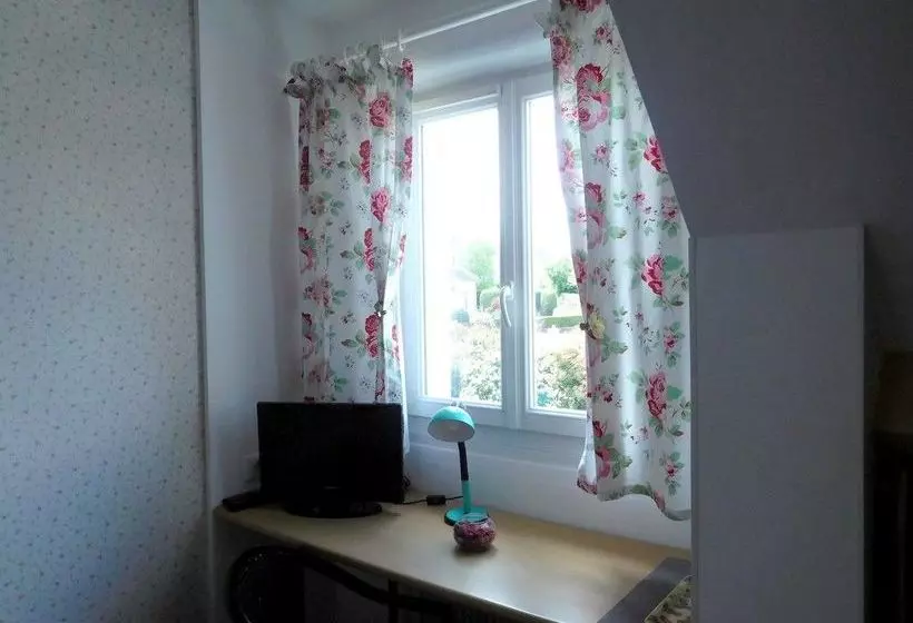 ベッドアンドブレックファースト Chambres D Hôtes Evelyne