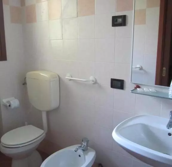 ホテル Agriturismo Il Lago