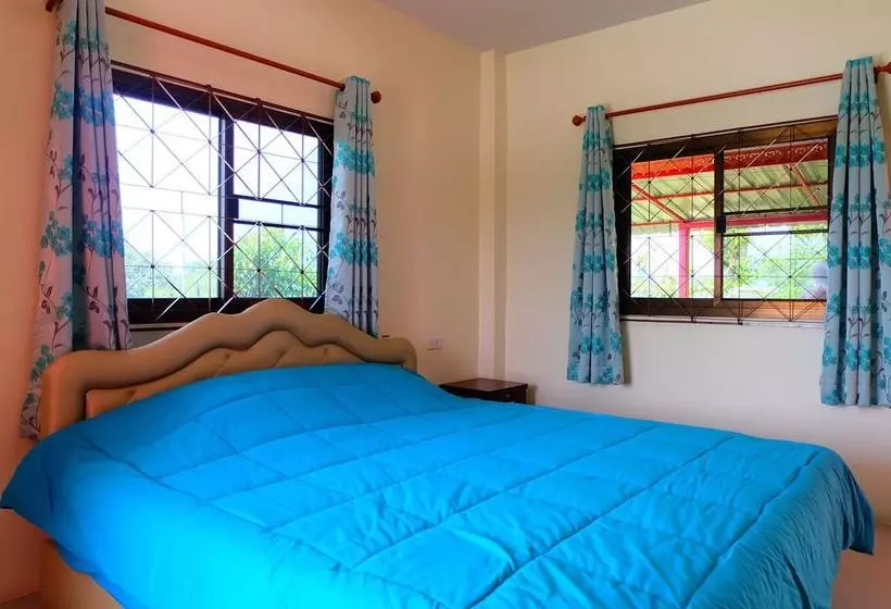 Hotelli Baan Rimping Inthanon