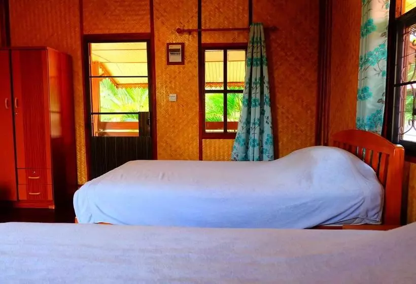 Hotelli Baan Rimping Inthanon