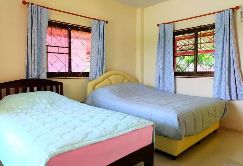 Hotelli Baan Rimping Inthanon