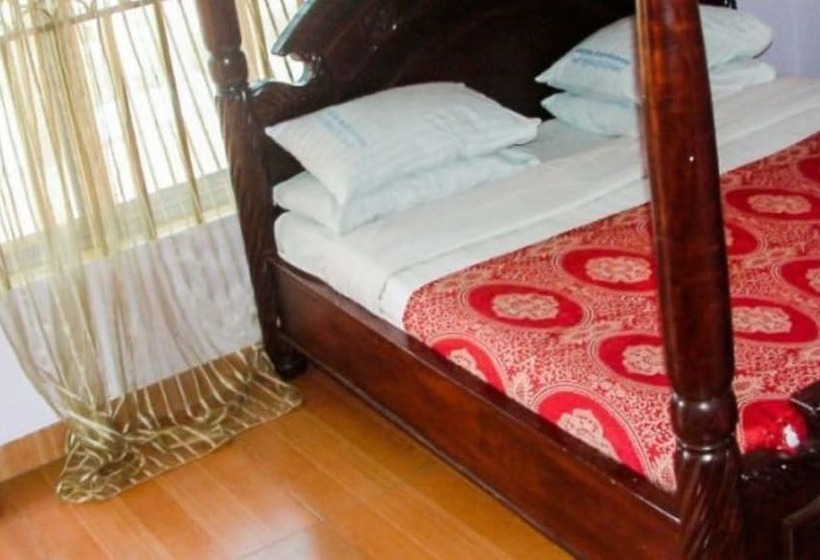 هتل Barbados International