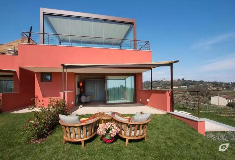 ホテル Buonamico Wine Resort