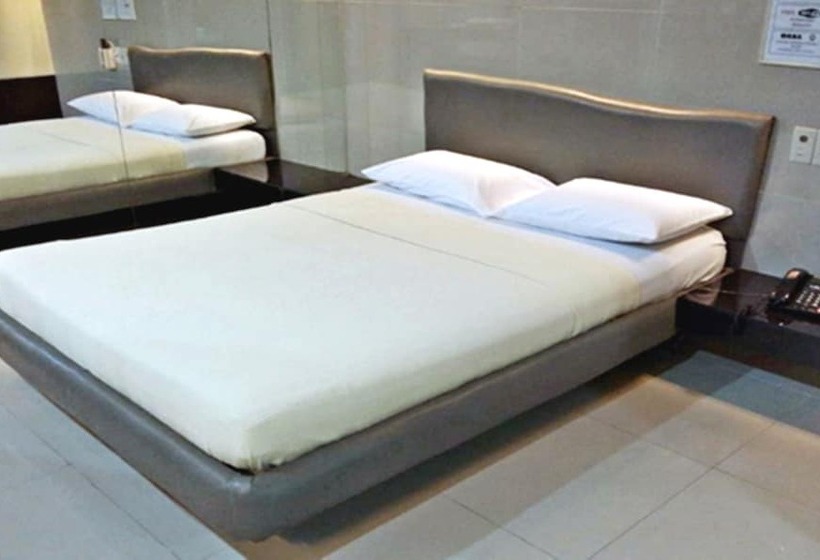 Hotel Daisy Drive Inn