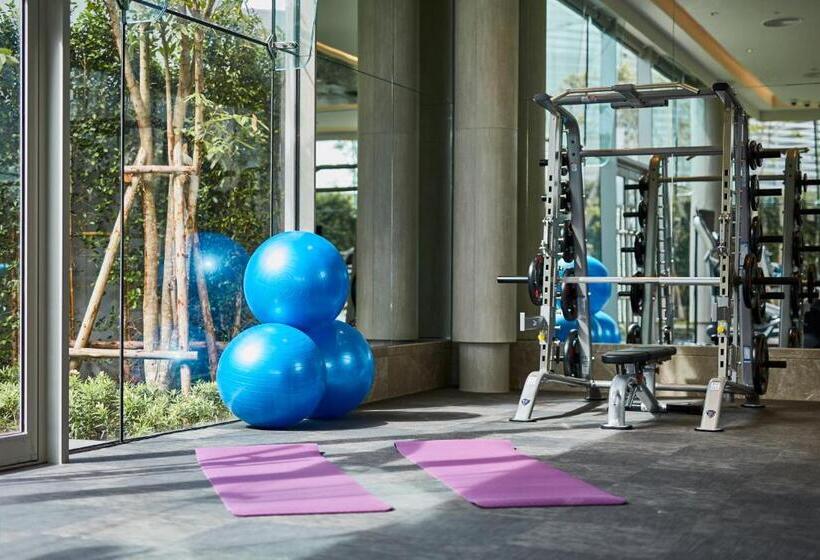 Szálloda Grande Centre Point Pattaya