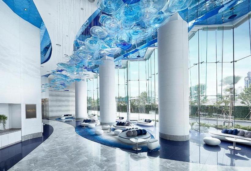 Szálloda Grande Centre Point Pattaya