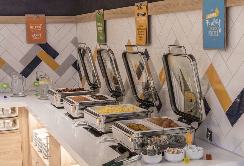 בית מלון כפרי Hampton By Hilton Frankfurt Airport