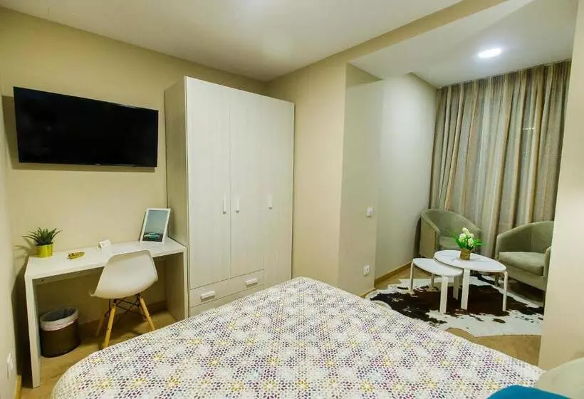 Hotelli Hospedería Castilla Plaza Mayor