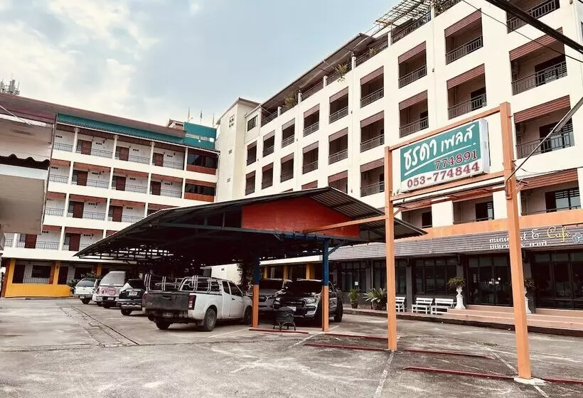 ホテル Thorada Place