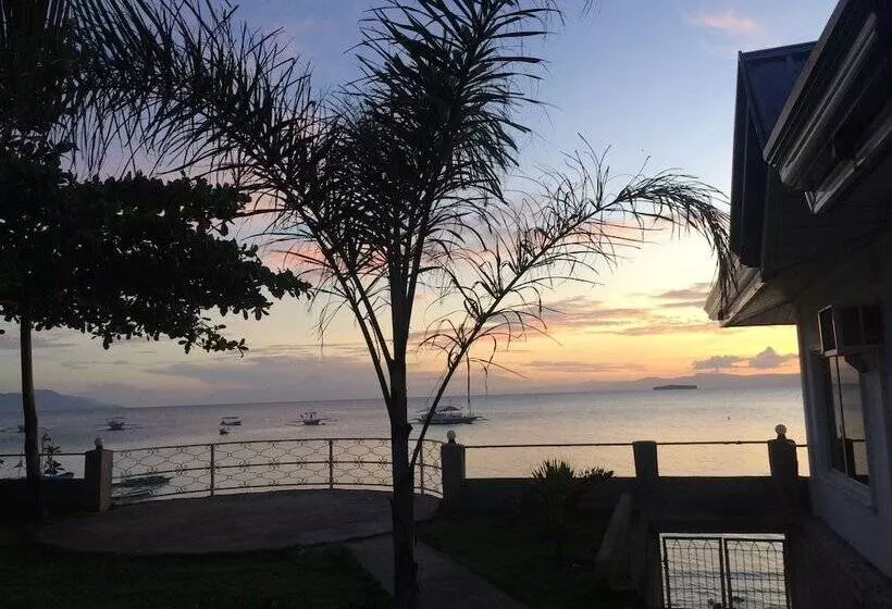 پانسیون Mariana Guesthouse