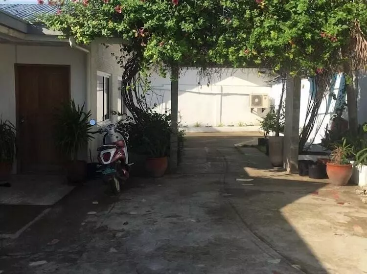 پانسیون Mariana Guesthouse