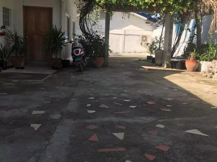 پانسیون Mariana Guesthouse