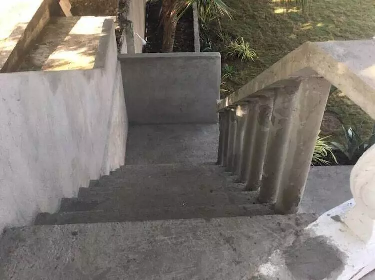 پانسیون Mariana Guesthouse