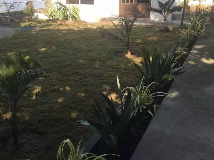 پانسیون Mariana Guesthouse