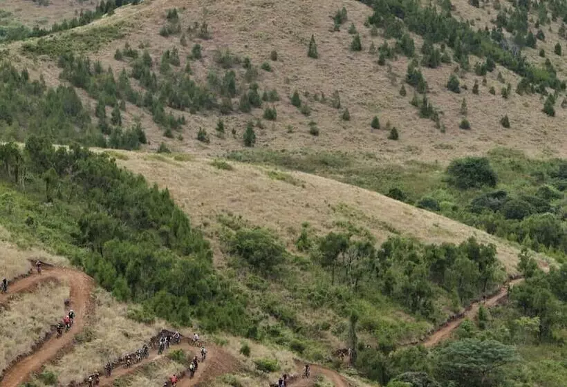 پانسیون Poé Côté Lagon Beach Bungalows