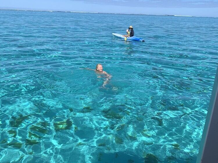 Pensão Poé Côté Lagon Beach Bungalows