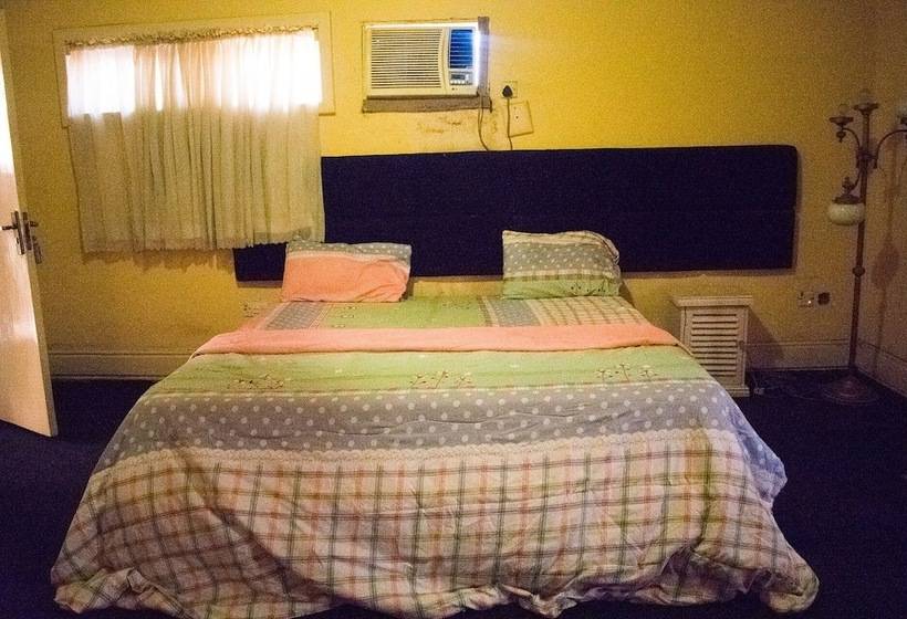 پانسیون Whitehouse Exclusive Guest House