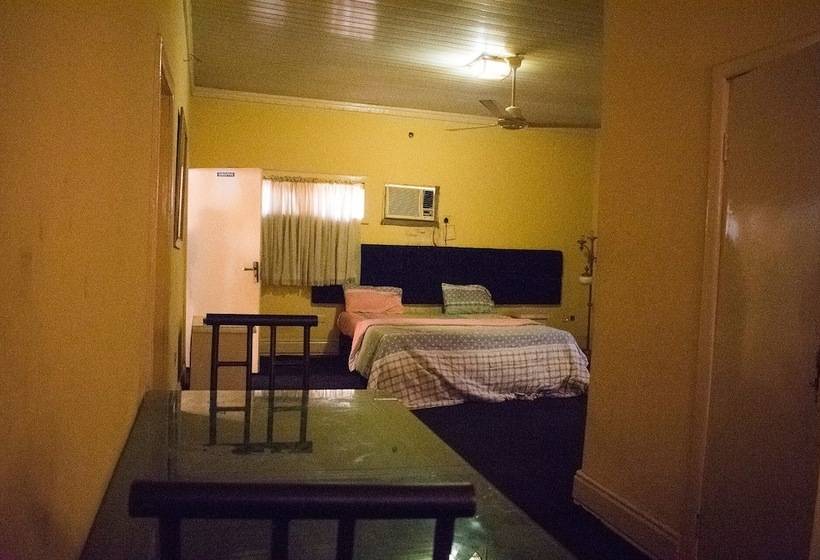 پانسیون Whitehouse Exclusive Guest House