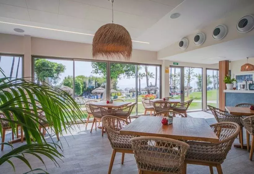 Playa Esperanza Resort