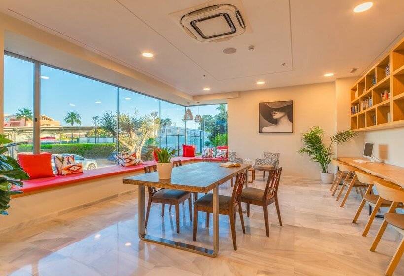 Playa Esperanza Resort