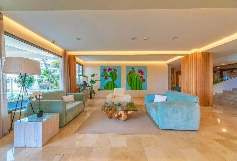 Playa Esperanza Resort