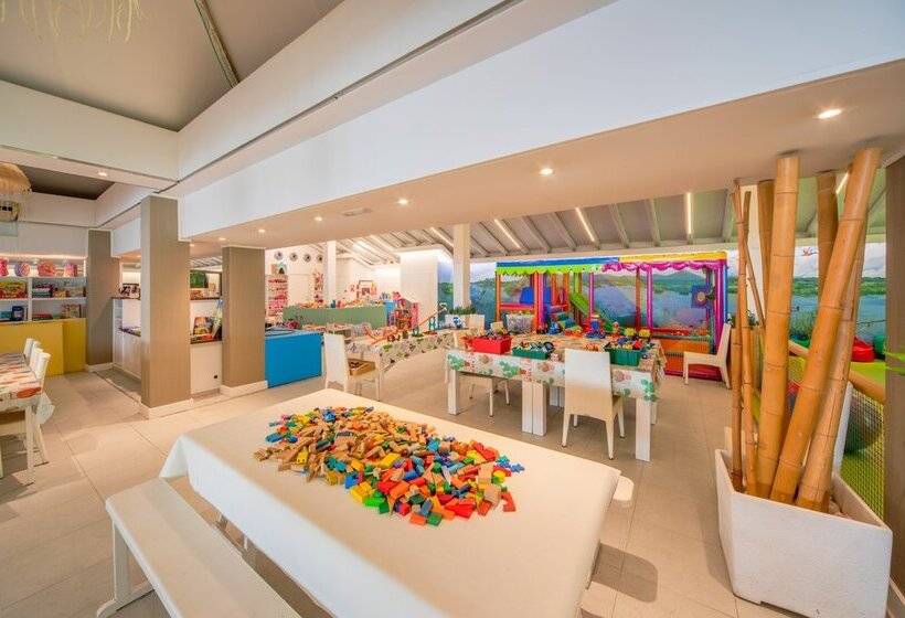 Playa Esperanza Resort