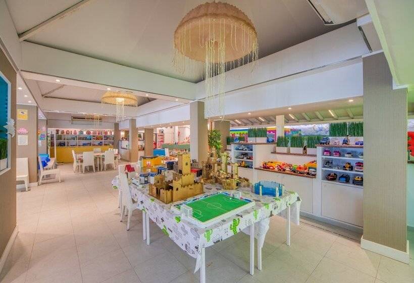 Playa Esperanza Resort