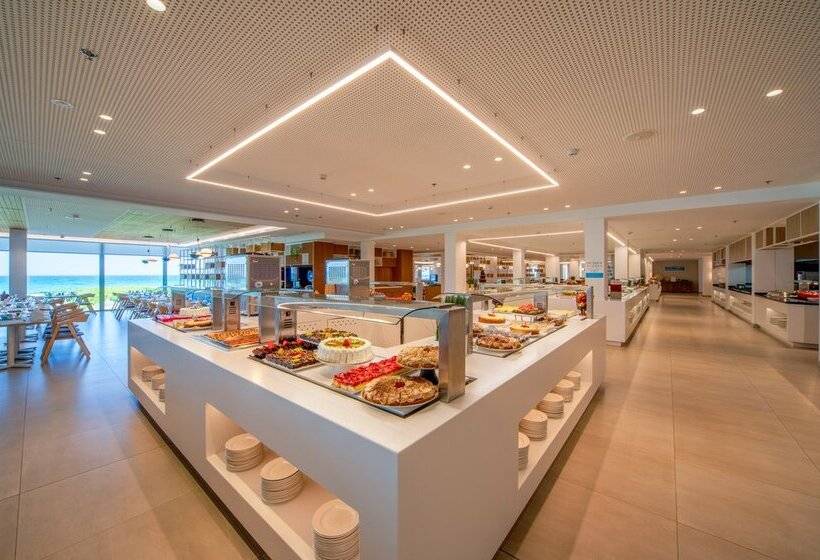 Playa Esperanza Resort