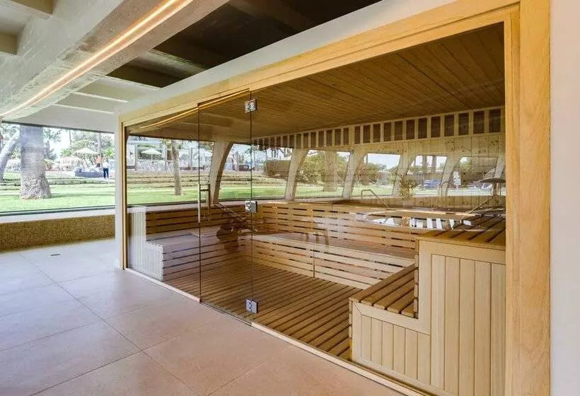 Playa Esperanza Resort