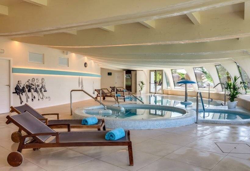 Playa Esperanza Resort