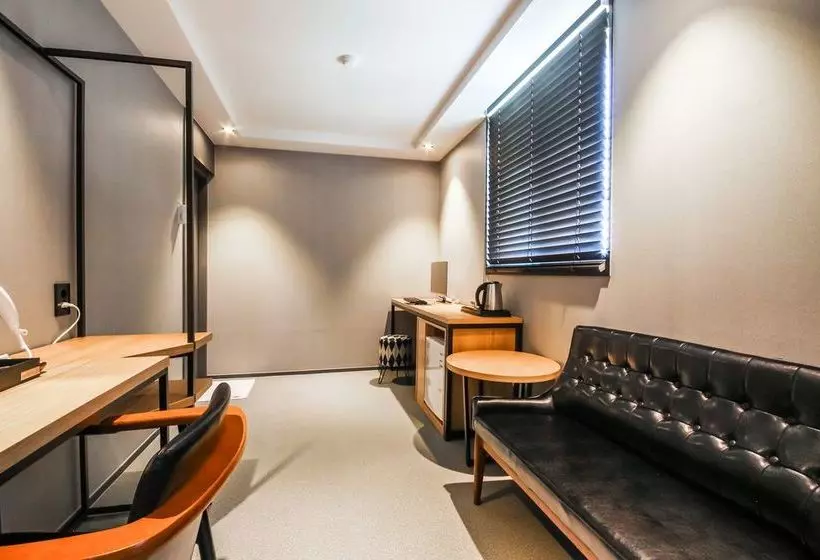 Deluxe Hostel