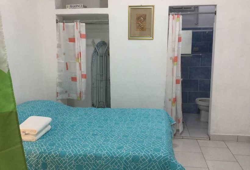 تختخواب و صبحانه Ozama Economical Apartments