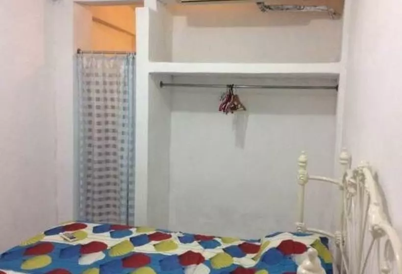 تختخواب و صبحانه Ozama Economical Apartments