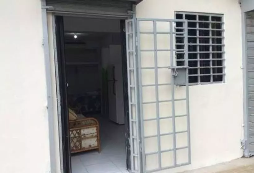 تختخواب و صبحانه Ozama Economical Apartments