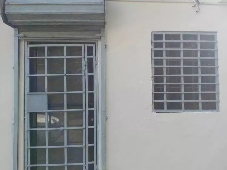 تختخواب و صبحانه Ozama Economical Apartments